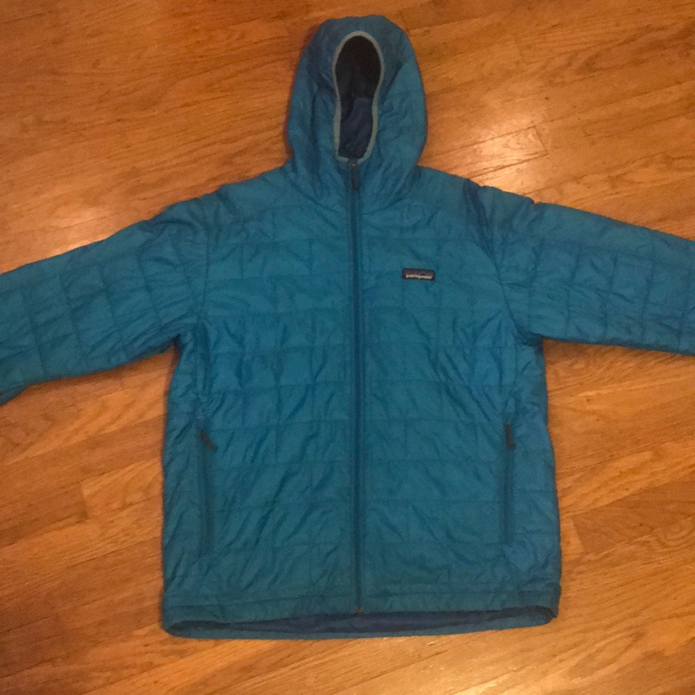 Patagonia men’s small hooded jacket